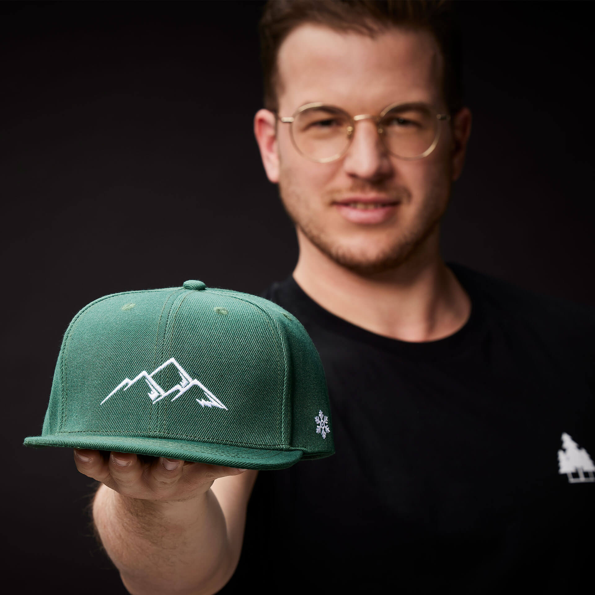 Cap-Berggipfel-gruen-dunkel1