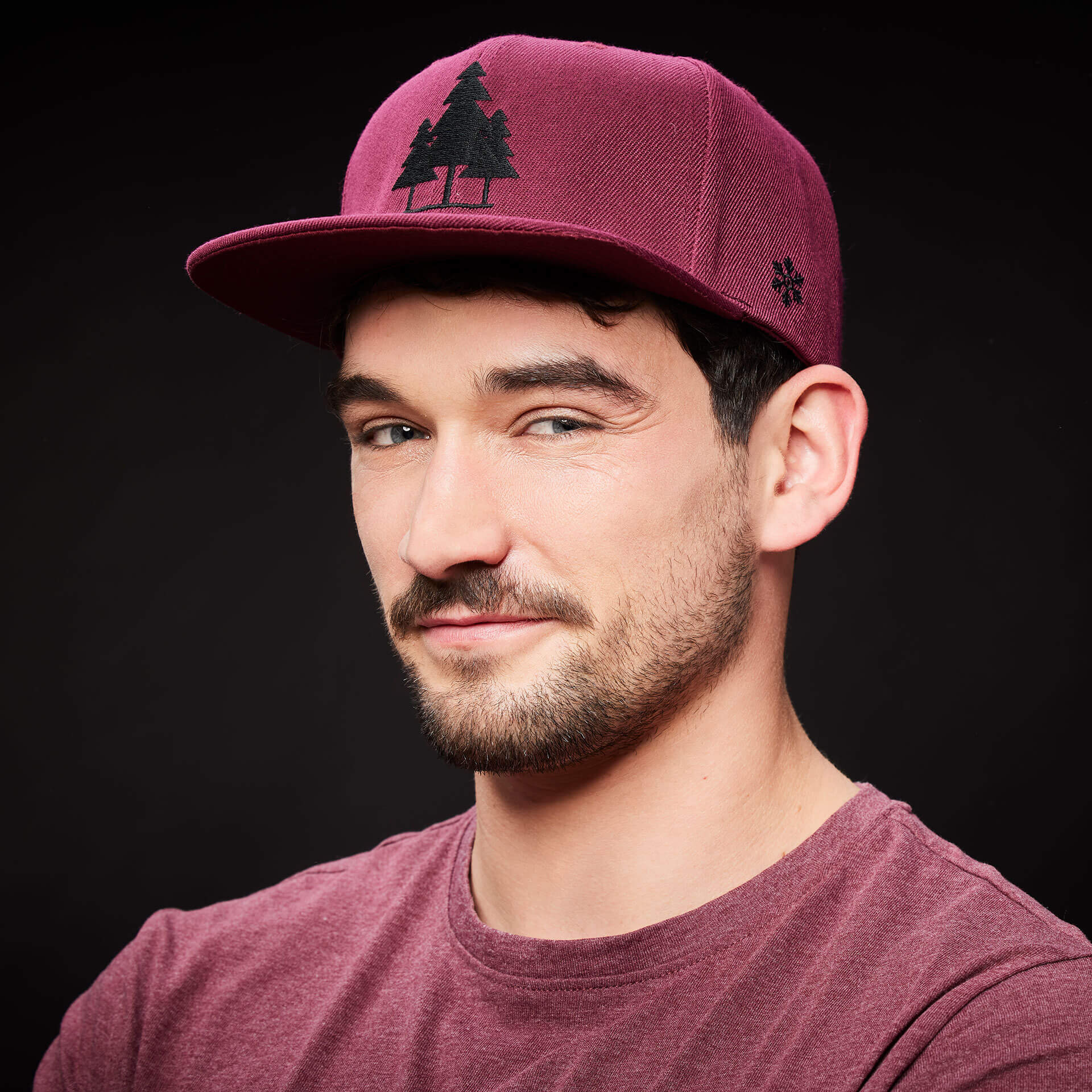 Cap-Forest-rot-dunkel2